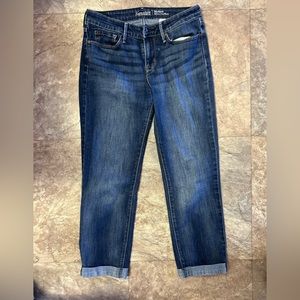 Levi’s women’s modern slim cuffed size 4 jeans